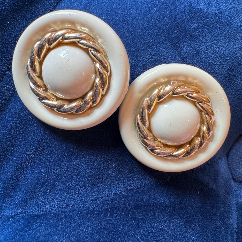 Vintage clip on earrings